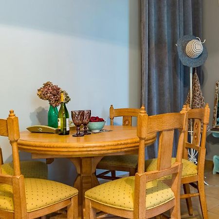 Pokoje Goscinne Przy Rynku Dąbrówno Extérieur photo