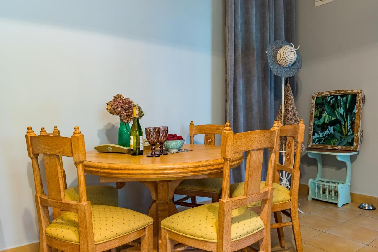 Pokoje Goscinne Przy Rynku Dąbrówno Extérieur photo